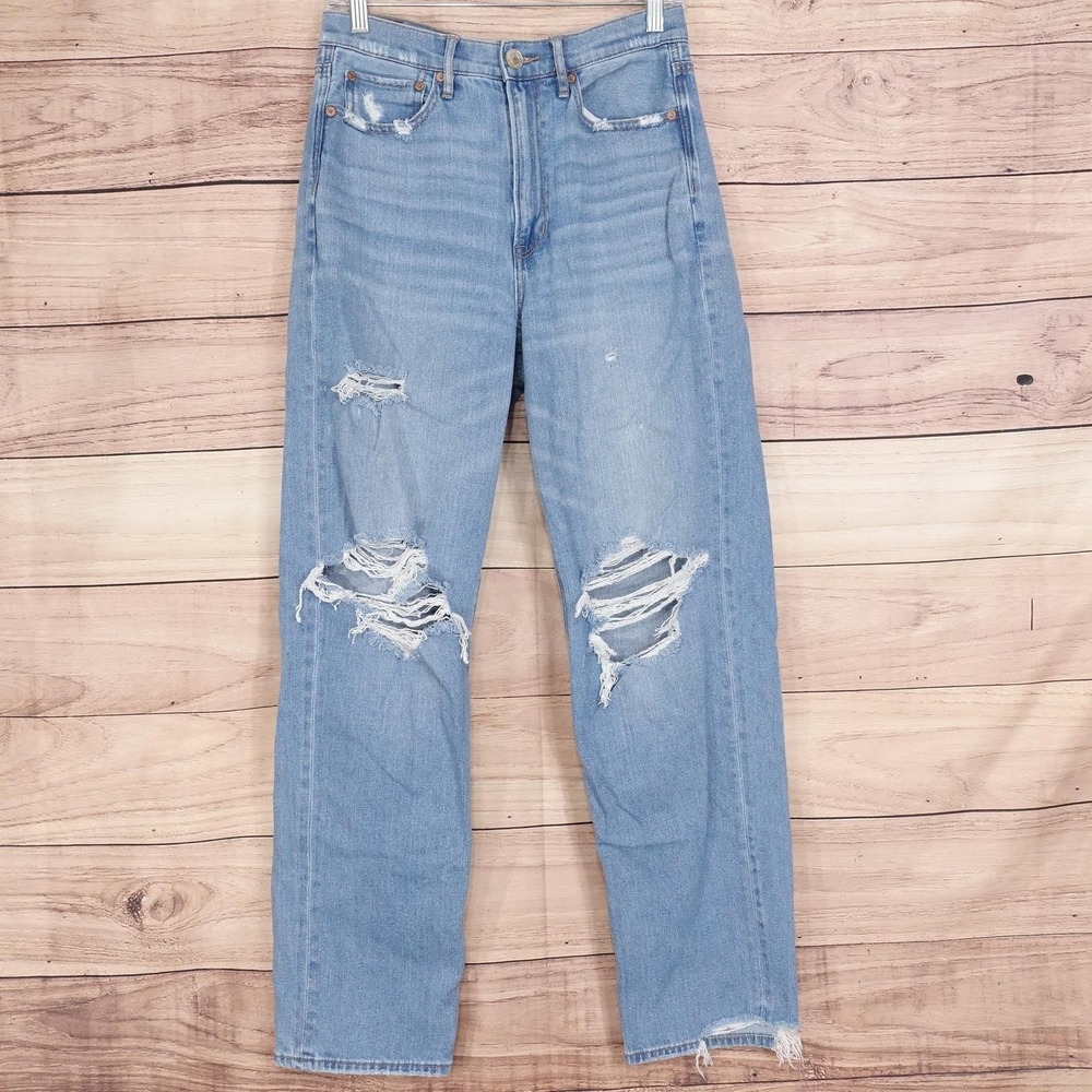 American Eagle Outfitters Baggy Jean Womens 6 Blue Light Wash Distressed 28x30